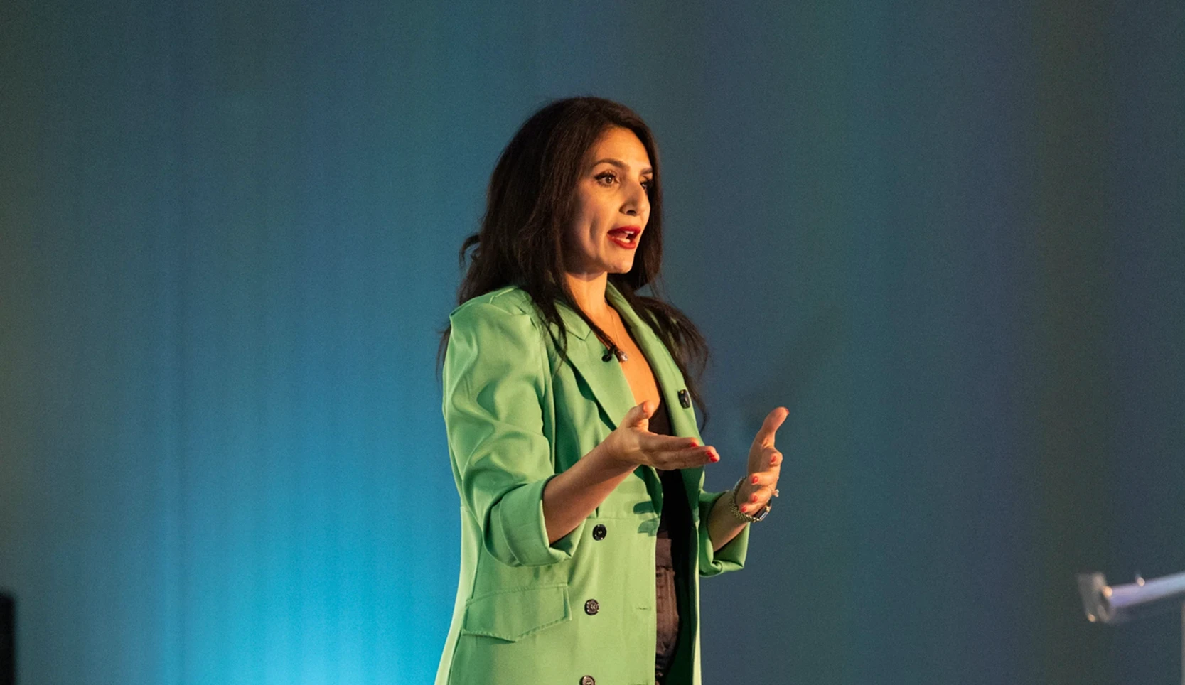 Corporate-Keynotes-topCrop